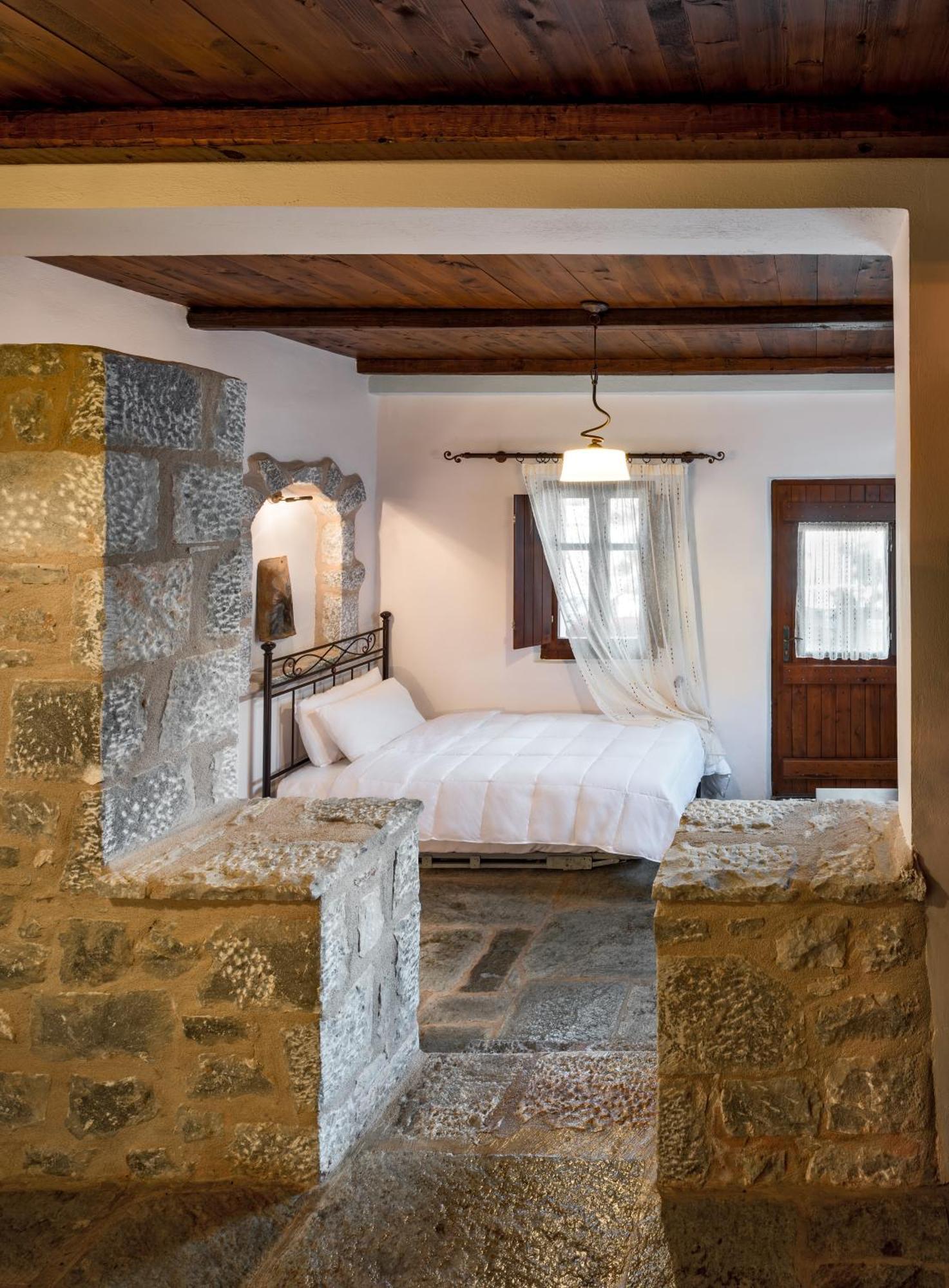 Porto Kale Guesthouse Pórto Káyio Exteriör bild
