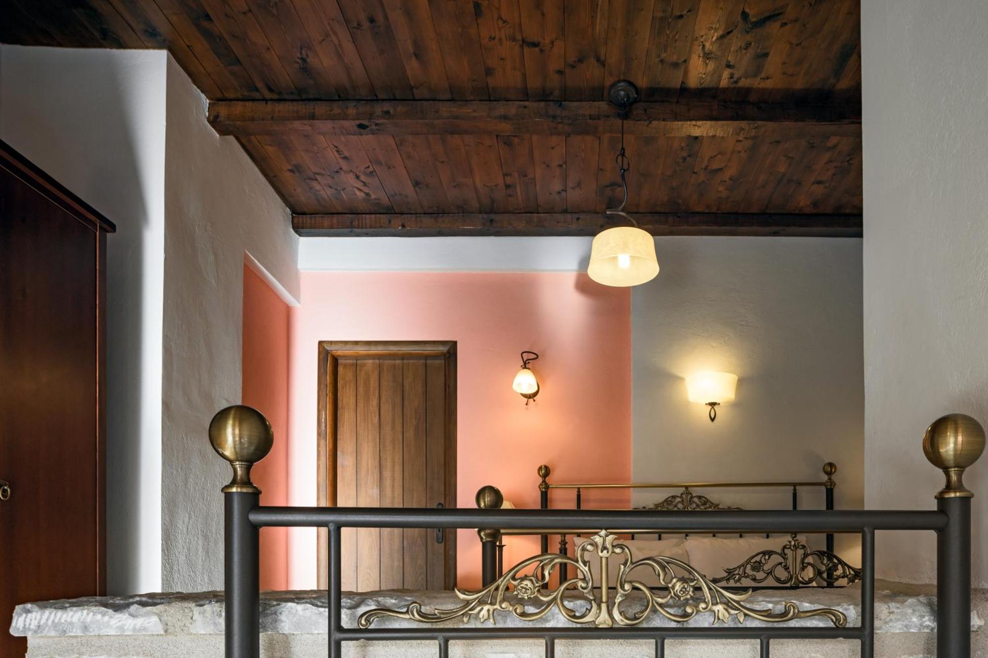 Porto Kale Guesthouse Pórto Káyio Exteriör bild
