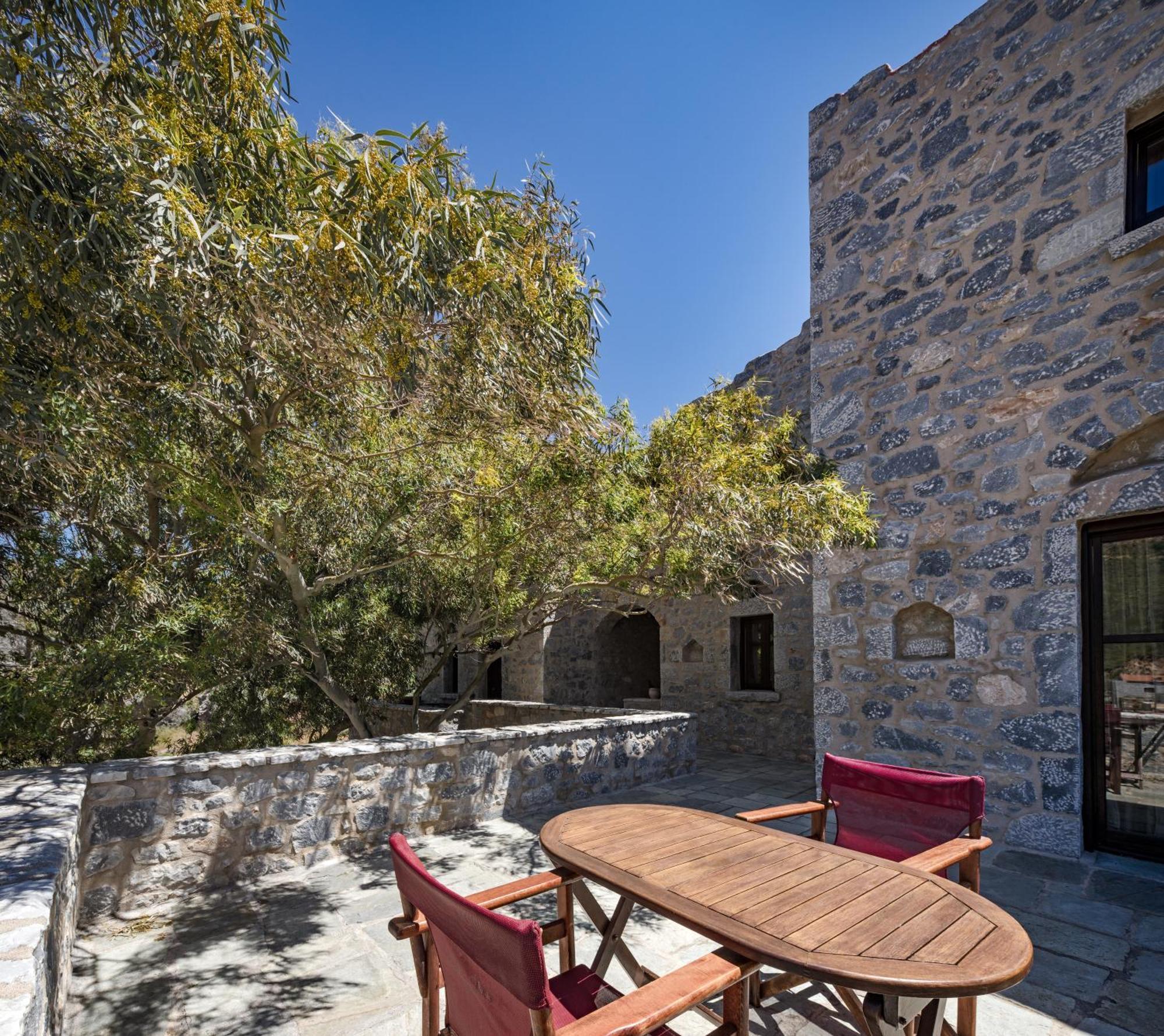Porto Kale Guesthouse Pórto Káyio Exteriör bild