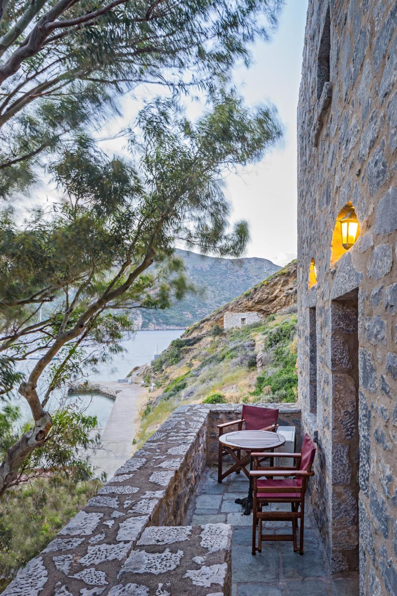 Porto Kale Guesthouse Pórto Káyio Exteriör bild
